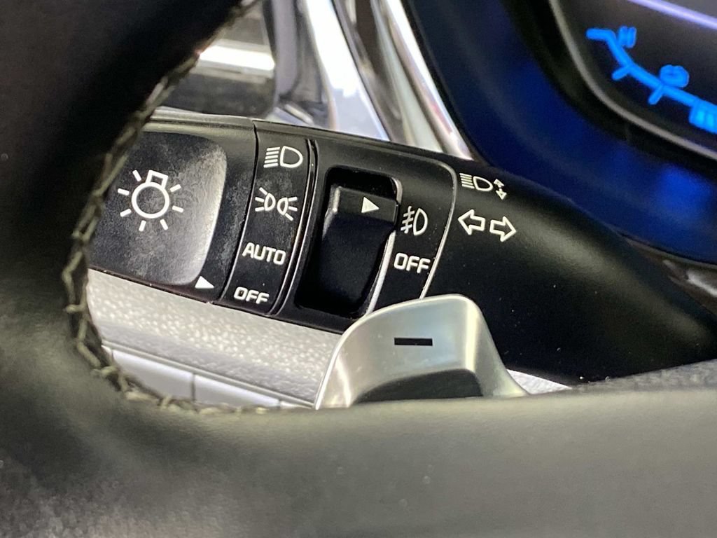 Used 2022 Kia Niro Touring Special Edition FWD image 19