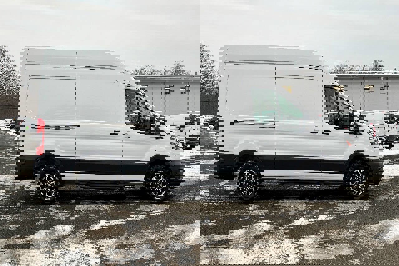 Used 2022 Ford E-Transit 148 High Roof w/ Load Area Protection Package image 2