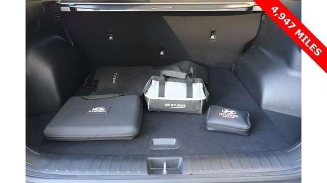 Used 2025 Hyundai Tucson SE image 16
