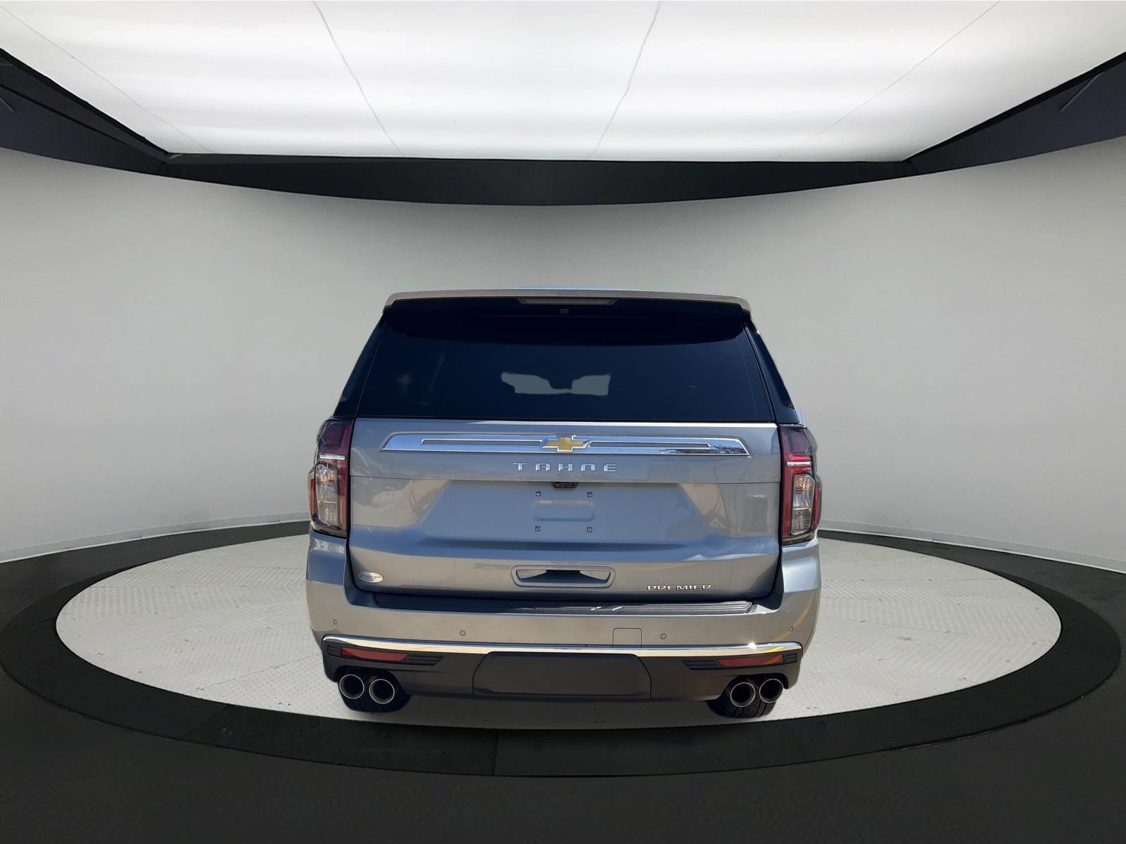 Used 2024 Chevrolet Tahoe Premier w/ Advanced Technology Package AWD/4WD image 4
