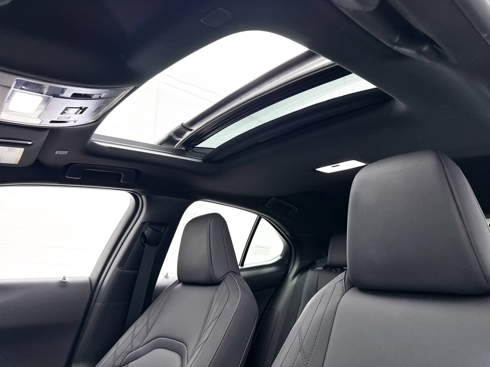 Used 2025 Lexus UX 300h FWD w/ Accessory Package (Z2) image 3