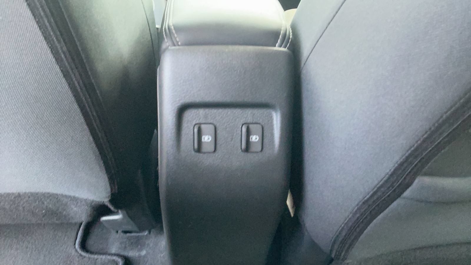 Certified 2024 Nissan Kicks SV FWD image 40