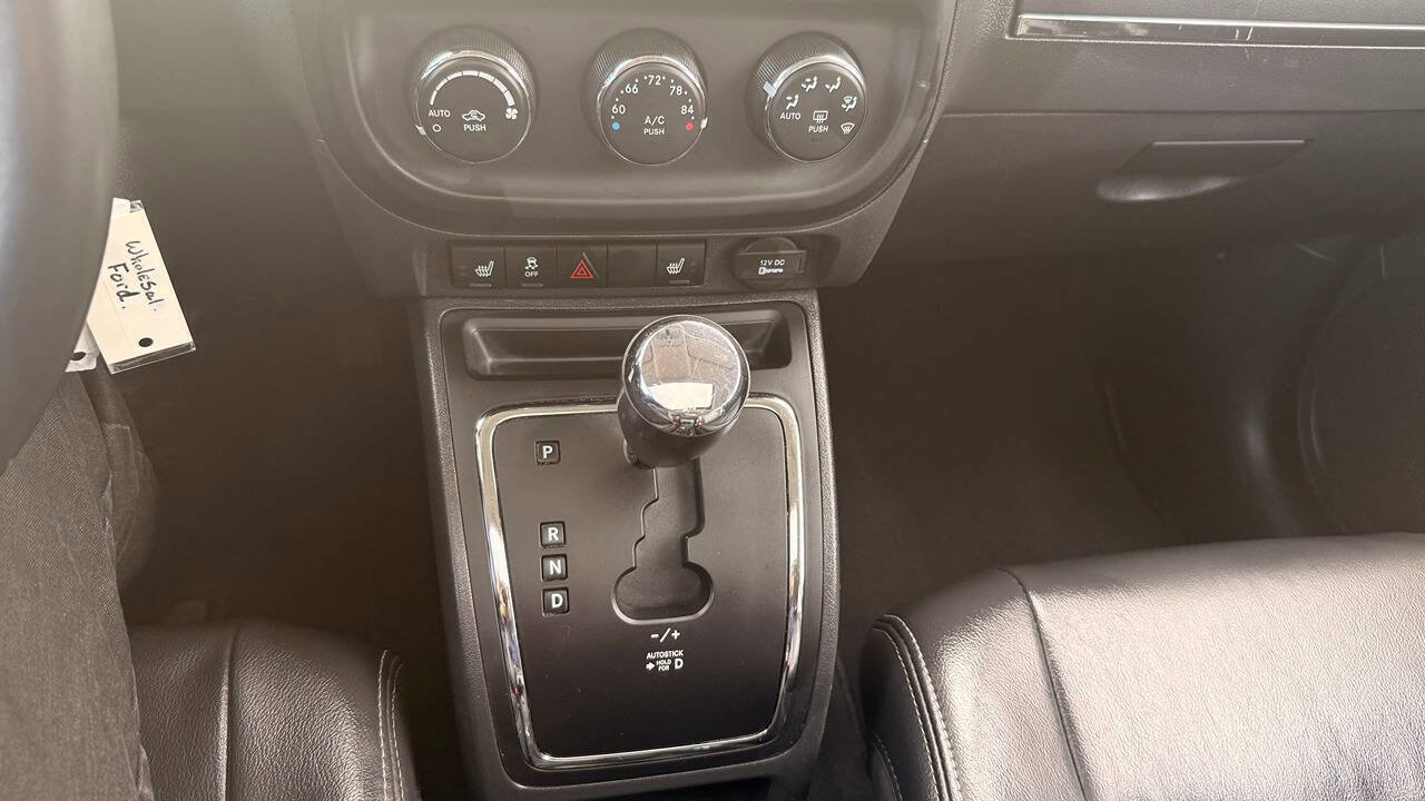 Used 2012 Jeep Patriot Limited w/ Sun/Sound Group AWD/4WD image 29