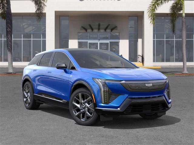 New 2026 Cadillac Optiq Luxury 2 image 7