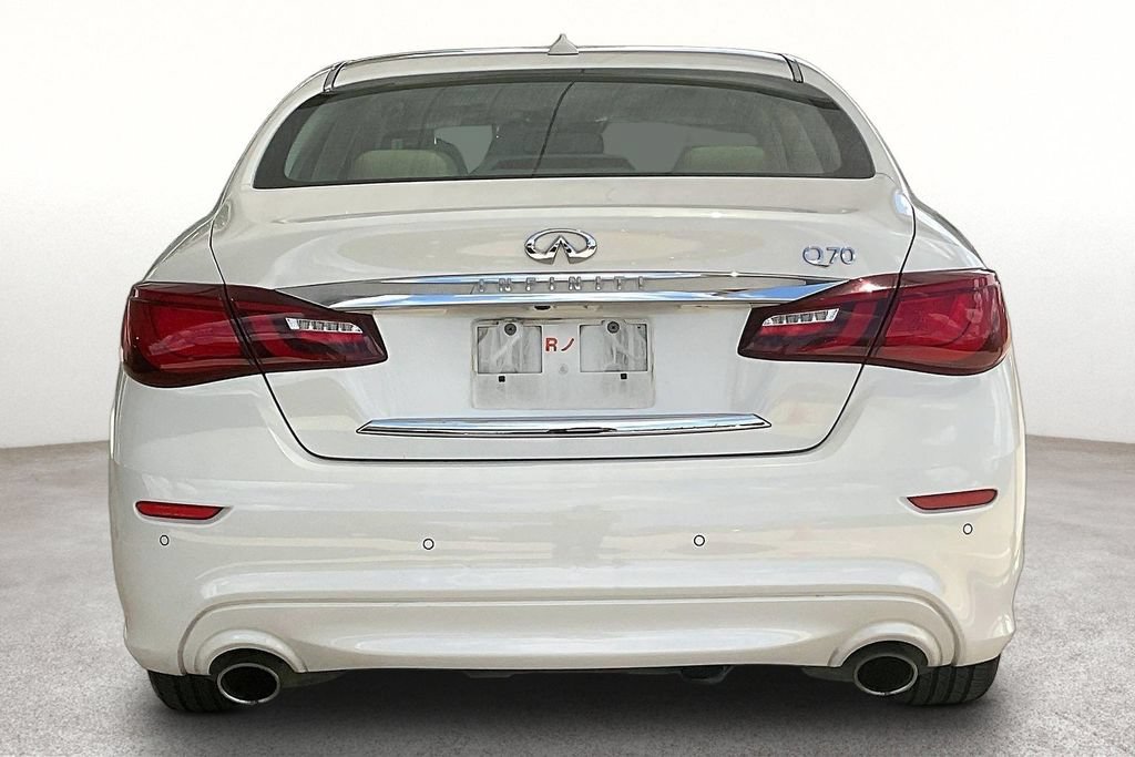 Used 2015 INFINITI Q70 3.7 w/ Technology Package RWD image 5