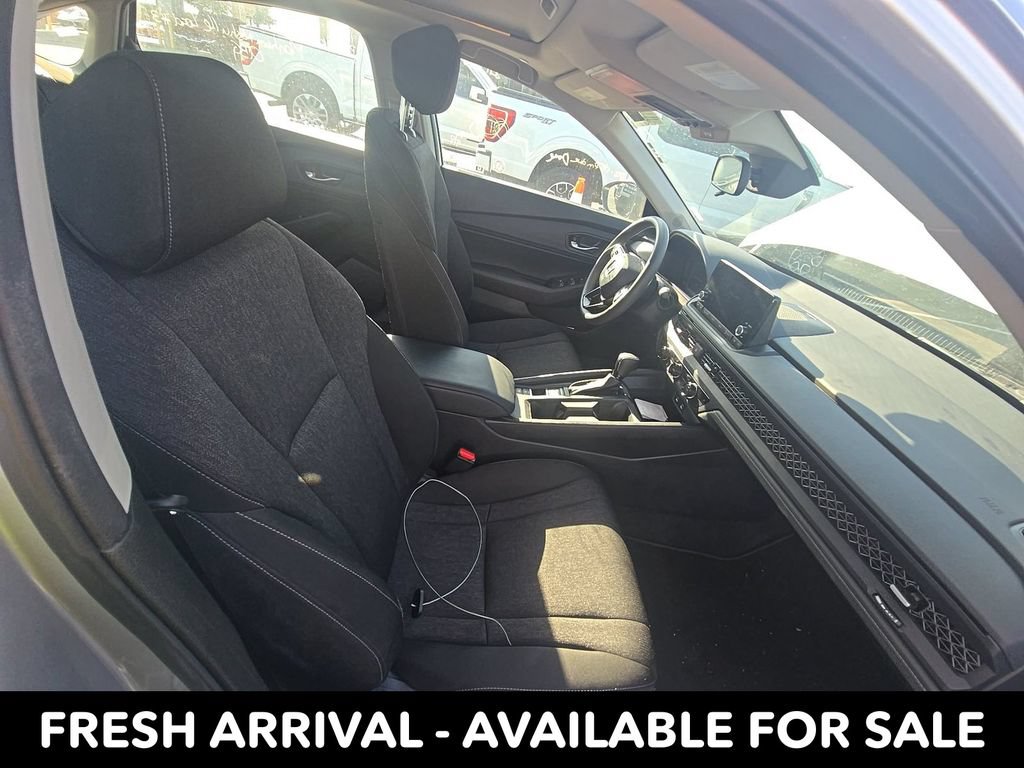 Used 2025 Honda Accord SE image 12