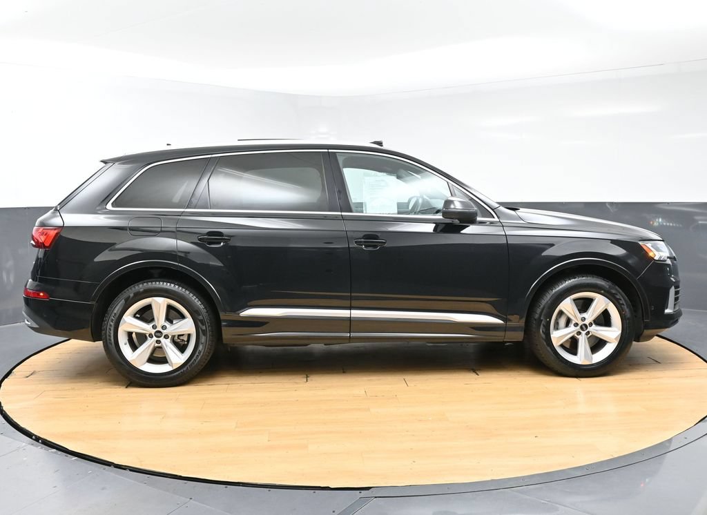 Used 2023 Audi Q7 2.0T Premium Plus w/ Premium Plus Package AWD/4WD image 8