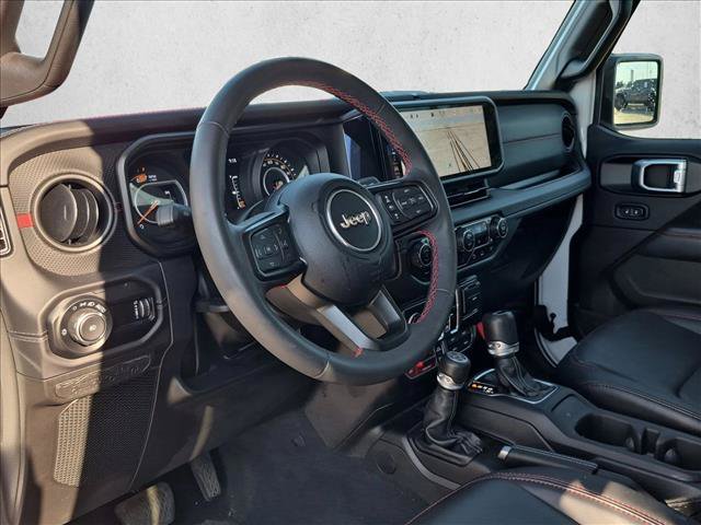 Used 2024 Jeep Wrangler Unlimited Rubicon AWD/4WD image 6
