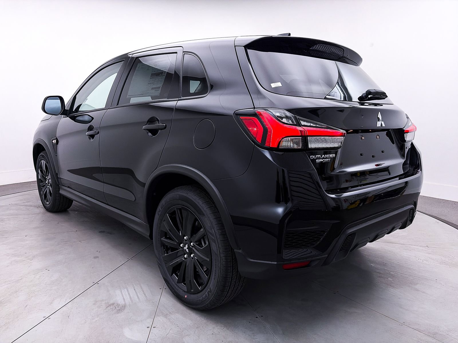 New 2026 Mitsubishi Outlander Sport LE AWD/4WD image 4