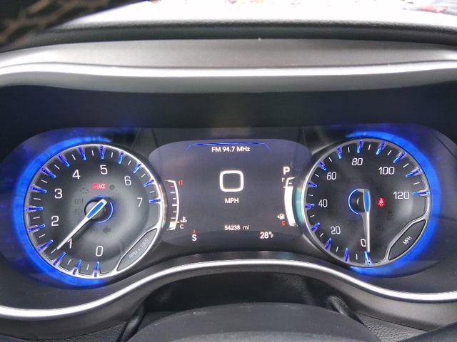 Used 2024 Chrysler Pacifica Touring-L image 26