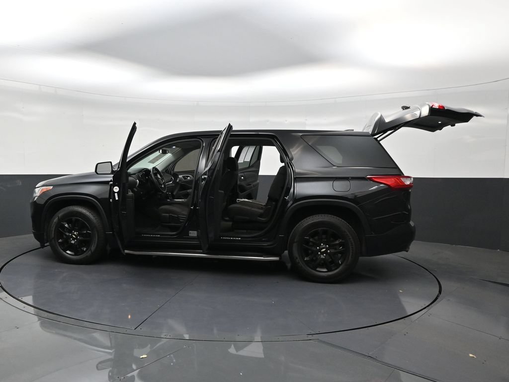 Used 2020 Chevrolet Traverse LS FWD image 31