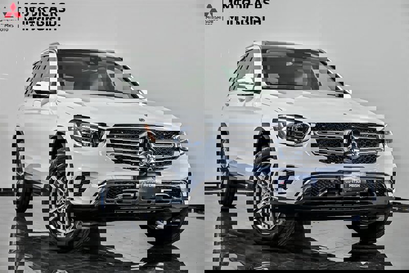 Used 2022 Mercedes-Benz GLC 300 4MATIC image 1