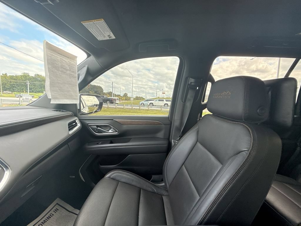 Used 2024 Chevrolet Tahoe High Country AWD/4WD image 34