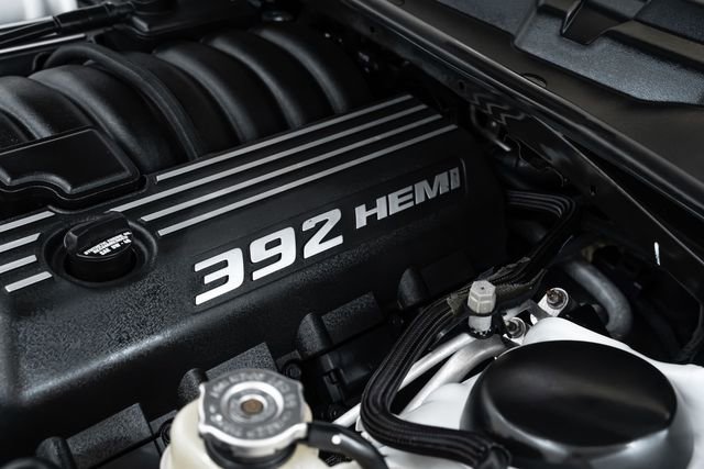 Used 2016 Dodge Challenger SRT w/ Technology Group image 37