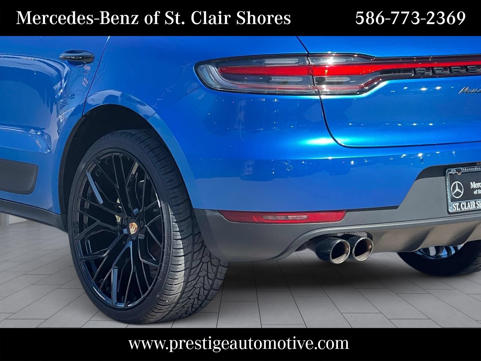 Used 2021 Porsche Macan w/ Premium Package AWD/4WD image 4