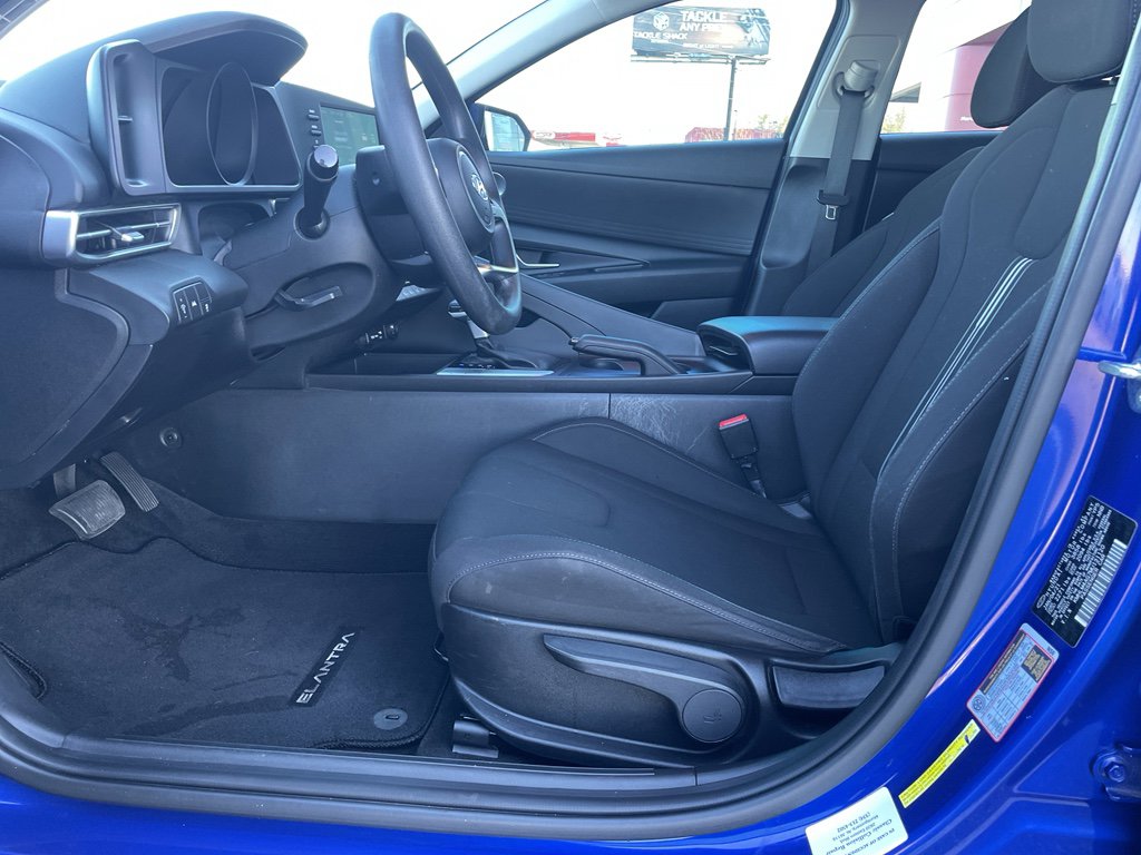 Used 2021 Hyundai Elantra SEL image 10
