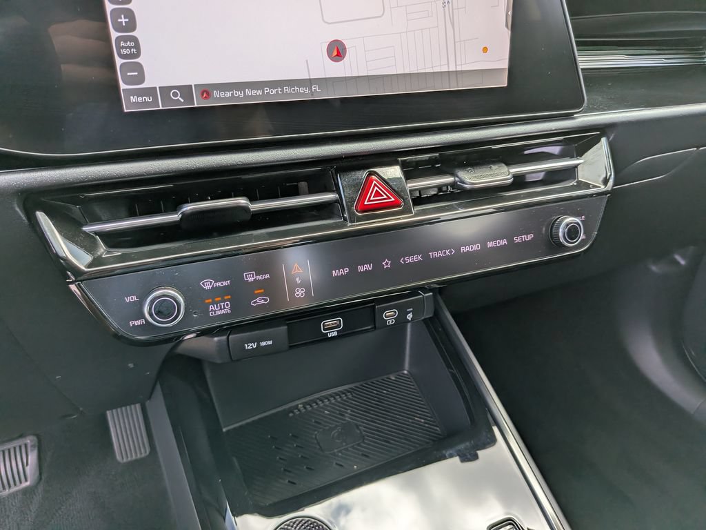 Certified 2023 Kia Niro EX FWD image 25