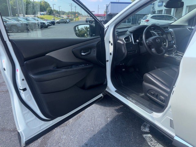 Used 2023 Nissan Murano SL FWD image 9