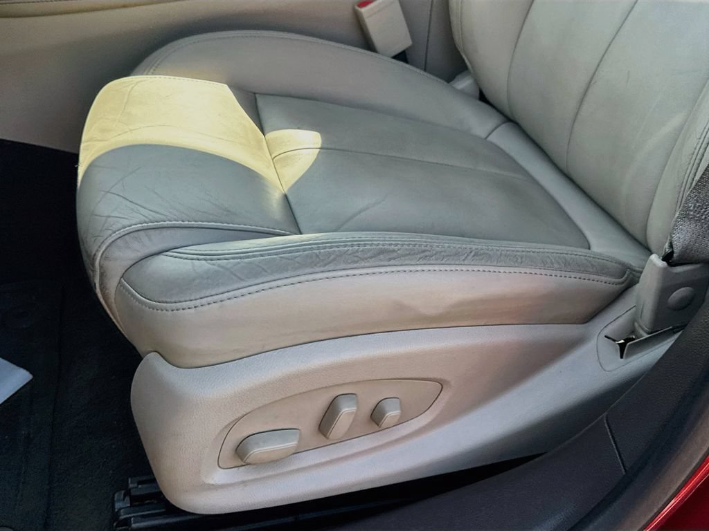 Used 2014 Buick LaCrosse Leather FWD image 18