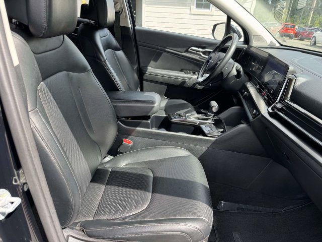 Used 2023 Kia Sportage EX FWD image 11