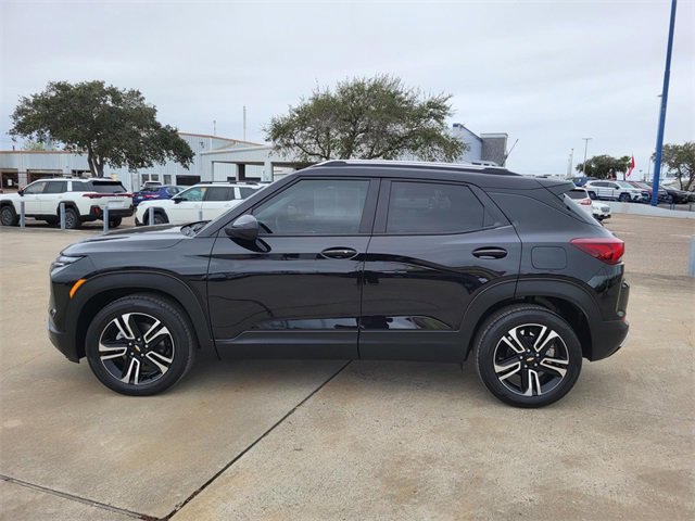 Used 2026 Chevrolet TrailBlazer LT w/ Convenience Package image 2