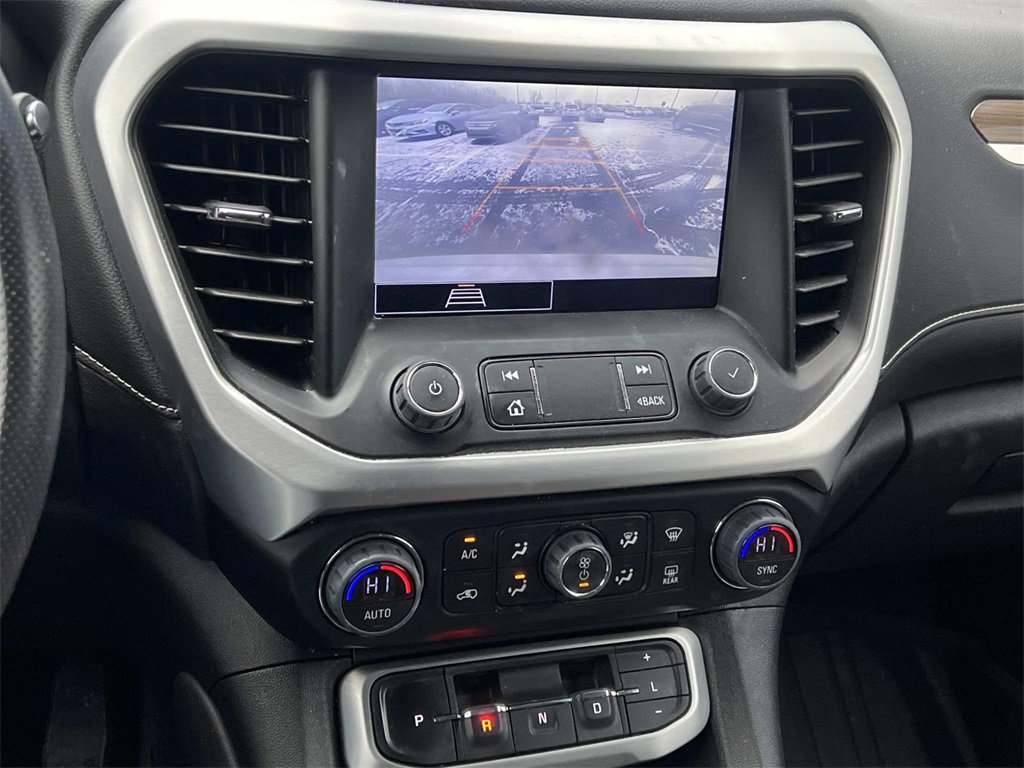 Certified 2023 GMC Acadia SLE w/ Driver Convenience Package image 13