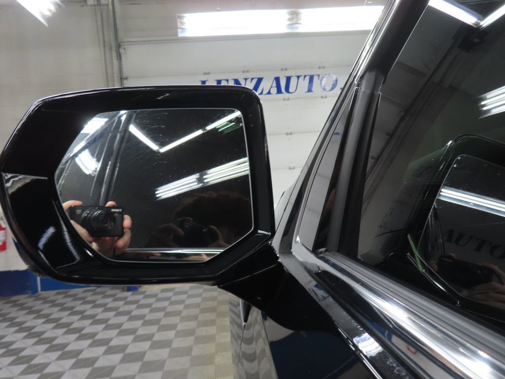 Used 2023 GMC Yukon Denali image 56