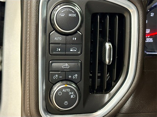 Used 2020 Chevrolet Silverado 1500 LT image 12