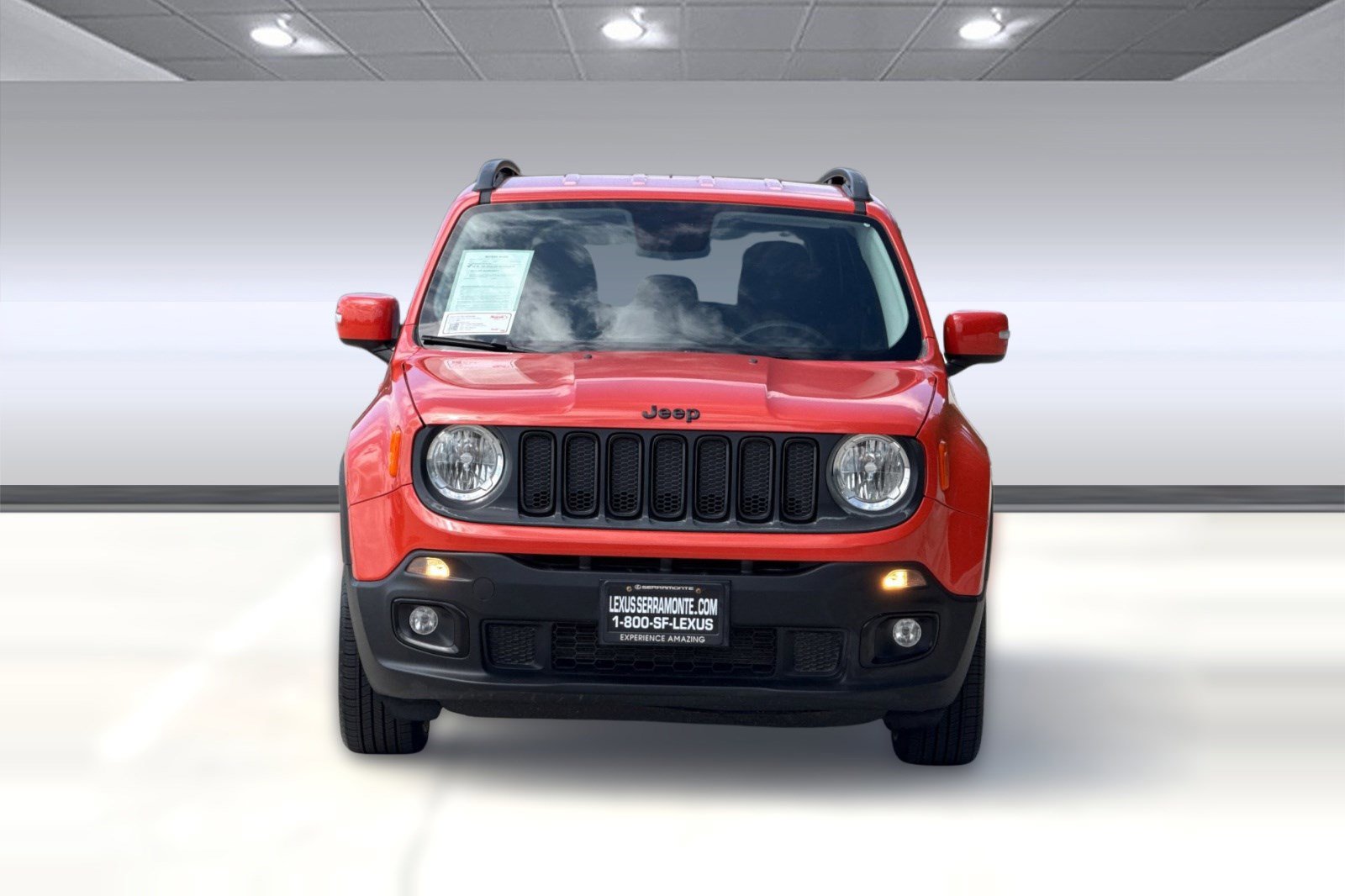 Used 2017 Jeep Renegade Altitude FWD image 5