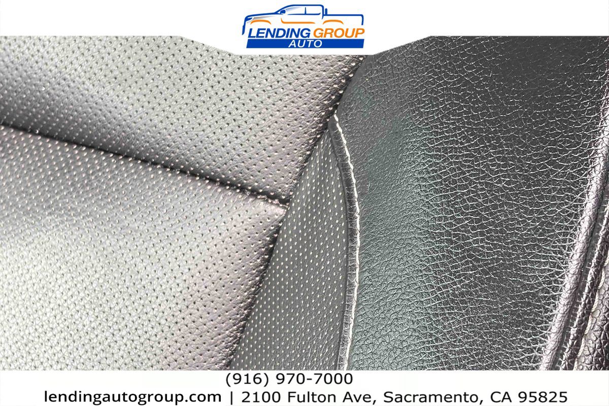 Used 2018 Chevrolet Suburban Premier image 24