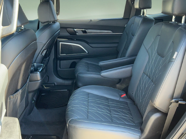 Used 2023 Kia Telluride EX X-Line AWD/4WD image 16