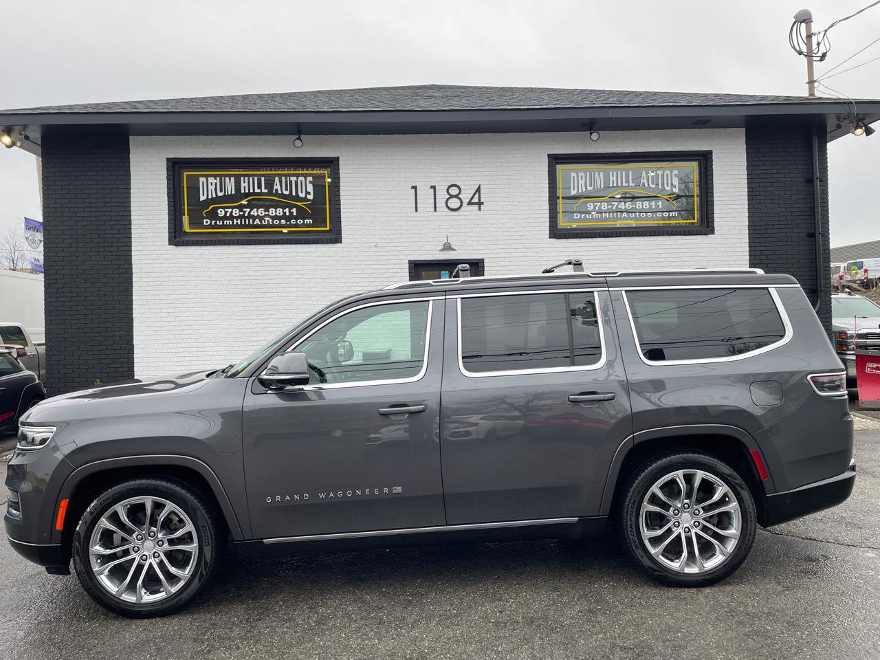 Used 2022 Jeep Grand Wagoneer Series I AWD/4WD image 2