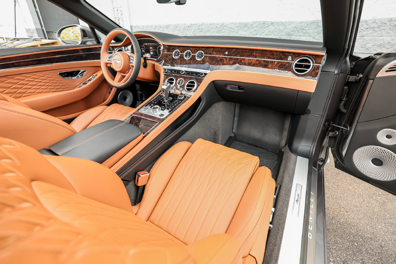 Certified 2026 Bentley Continental GT Azure AWD/4WD image 2
