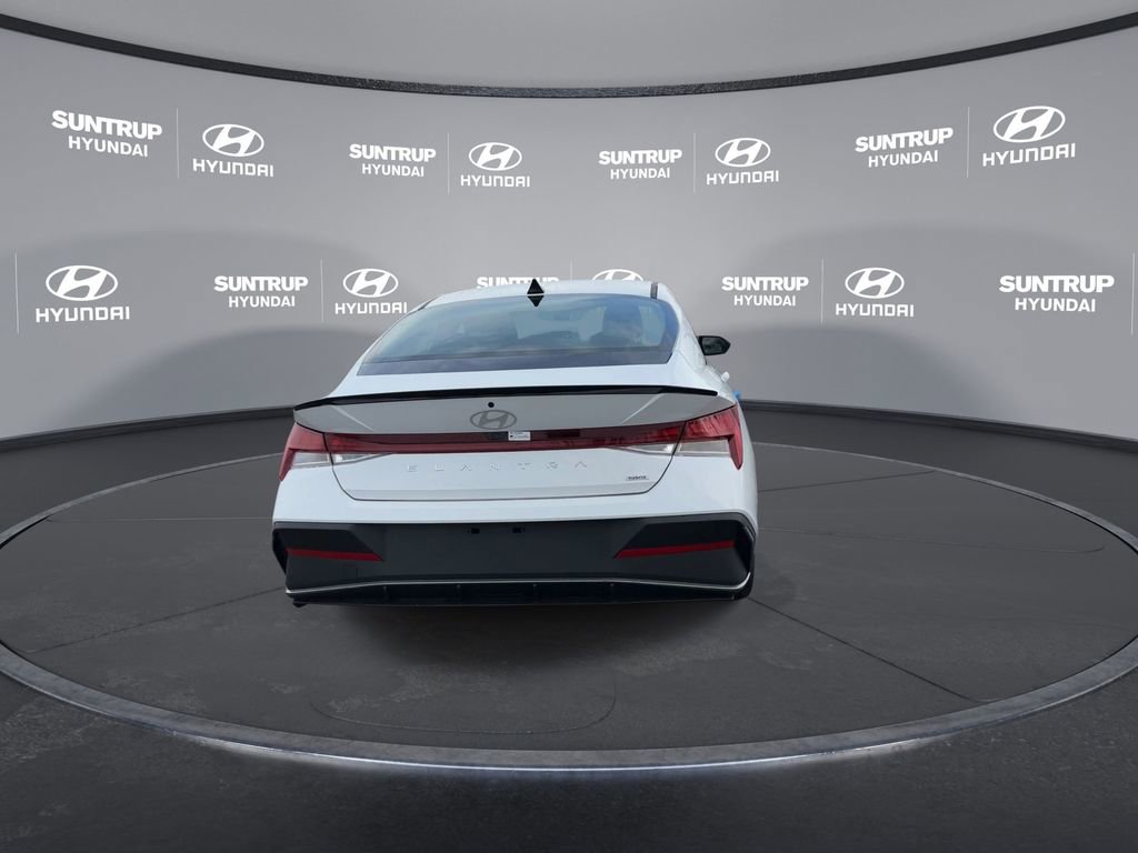 Used 2025 Hyundai Elantra SEL image 20