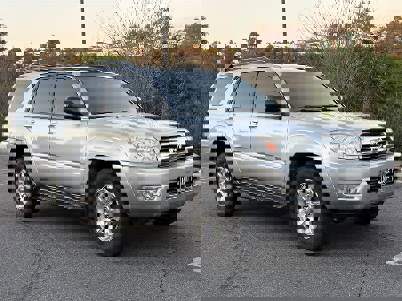 Used 2005 Toyota 4Runner SR5 RWD image 8