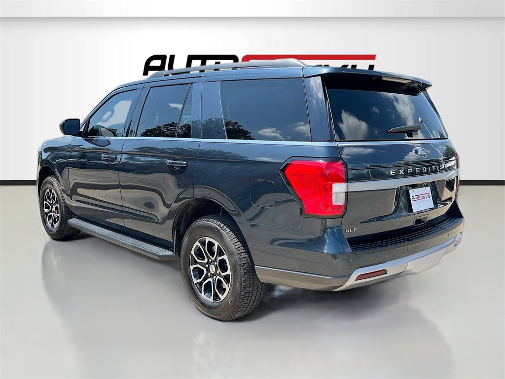 Used 2024 Ford Expedition XLT image 5