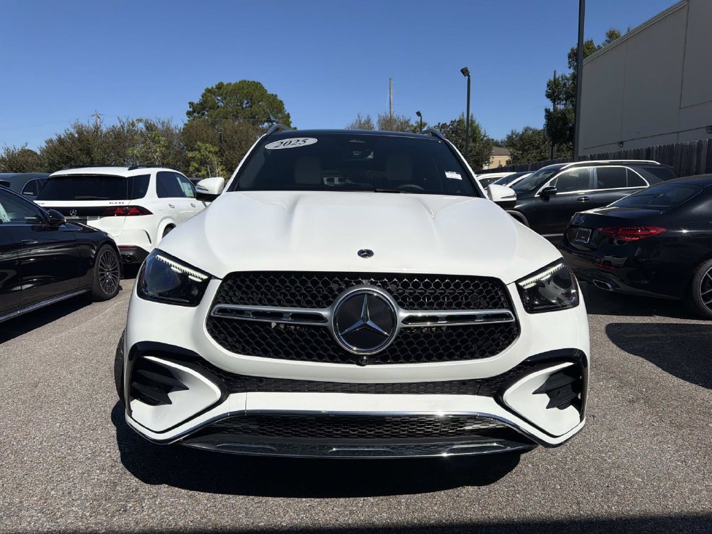Used 2025 Mercedes-Benz GLE 350 4MATIC image 2