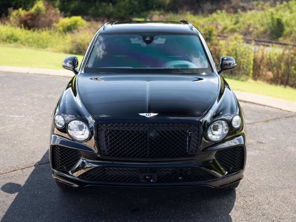 Used 2025 Bentley Bentayga AWD/4WD image 16