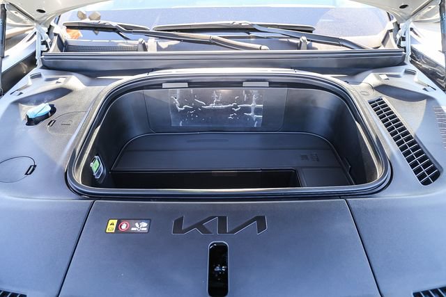 Used 2024 Kia EV9 Land AWD/4WD image 30