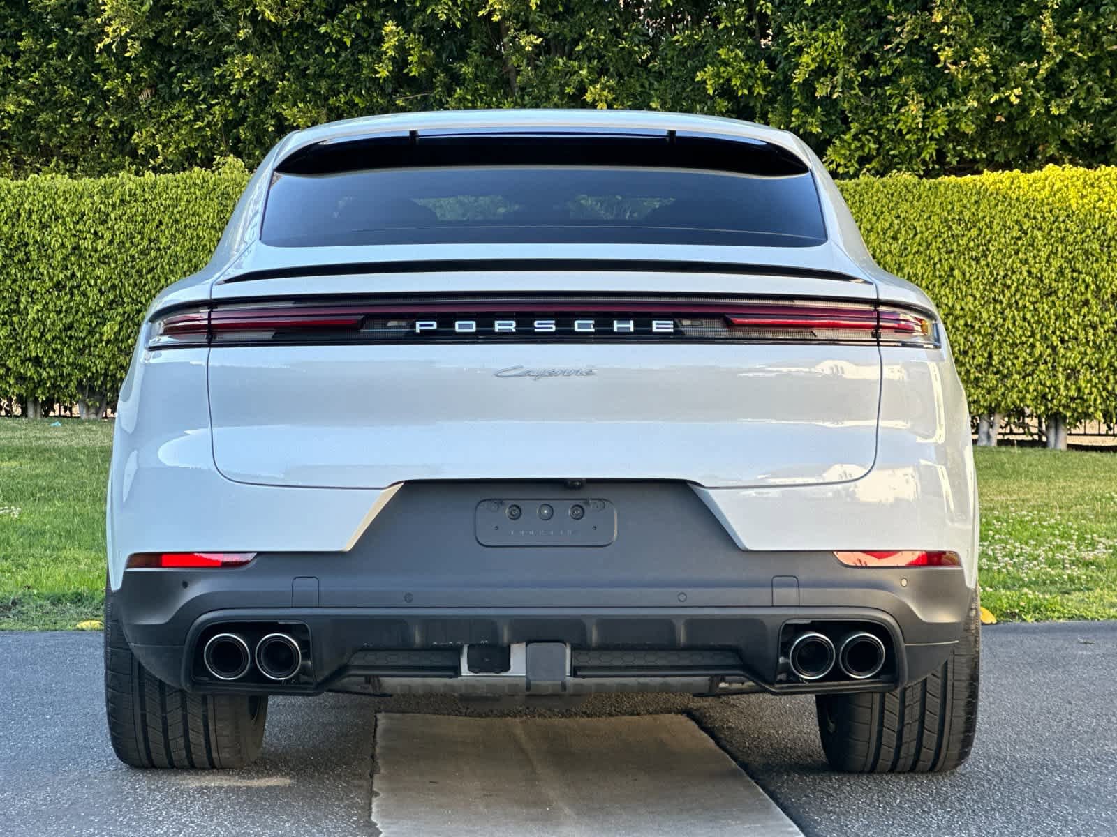 New 2025 Porsche Cayenne Coupe AWD/4WD image 7