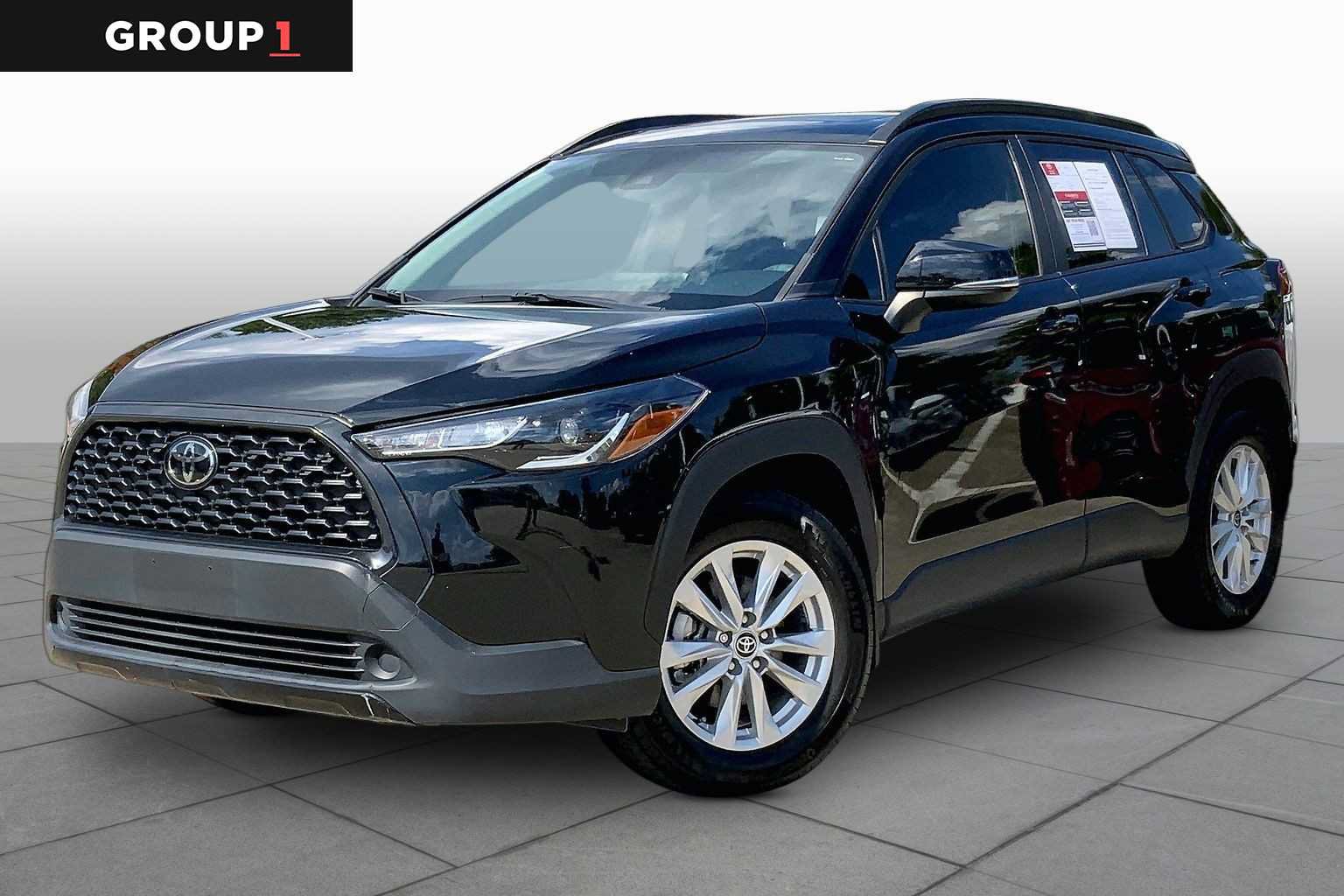 Used 2022 Toyota Corolla Cross LE w/ Moonroof Package