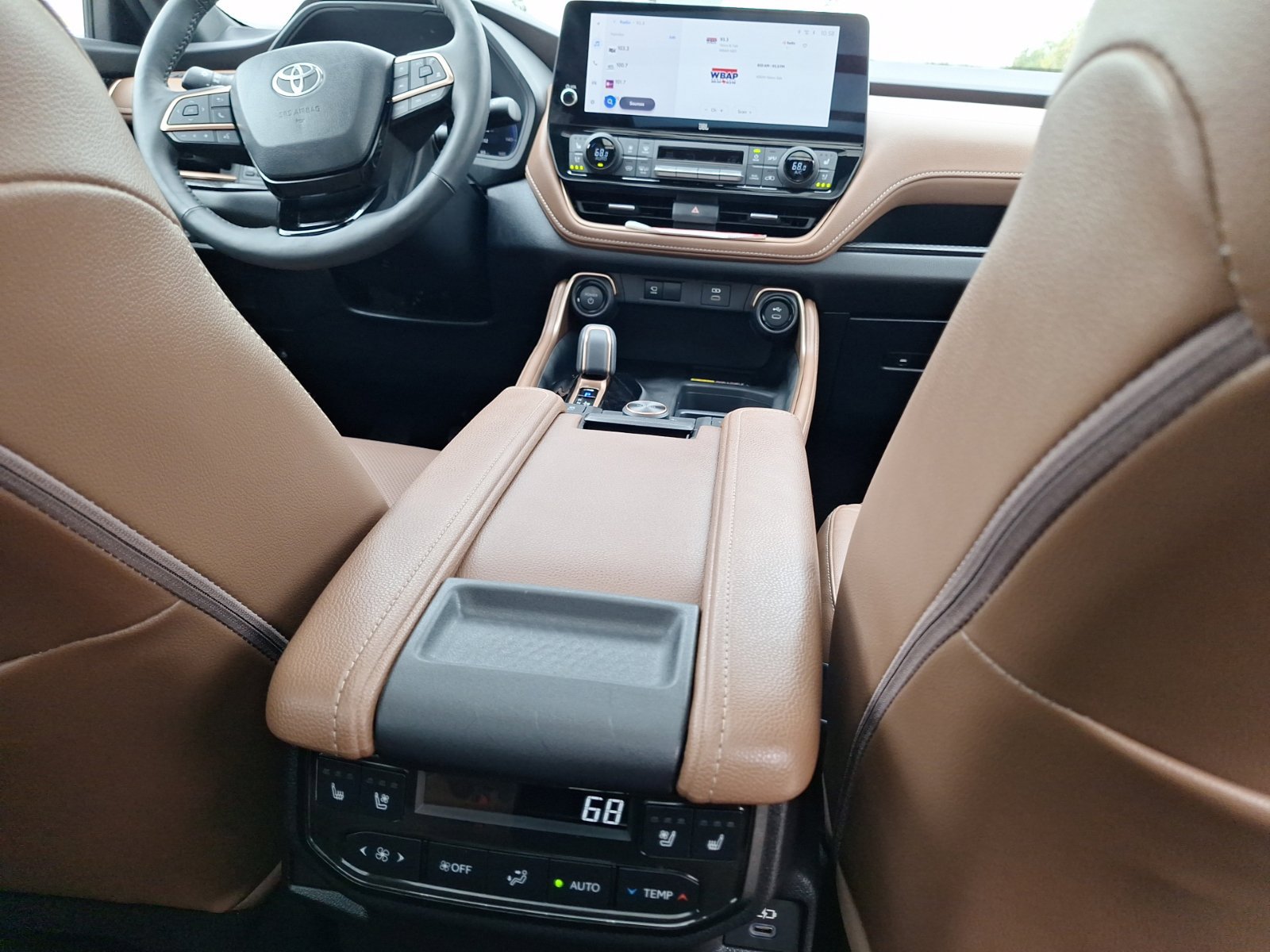 Used 2026 Toyota Grand Highlander AWD Hybrid image 32