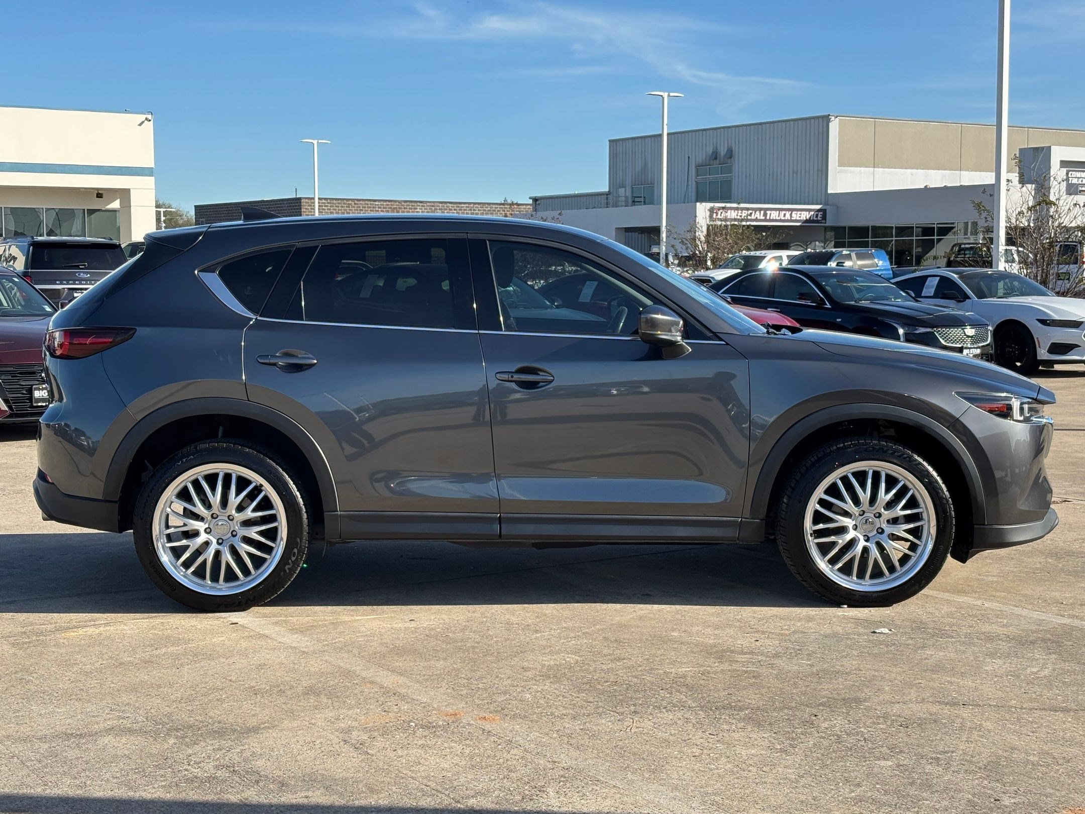 Used 2023 MAZDA CX-5 AWD 2.5 S w/ Premium Plus Pkg image 2