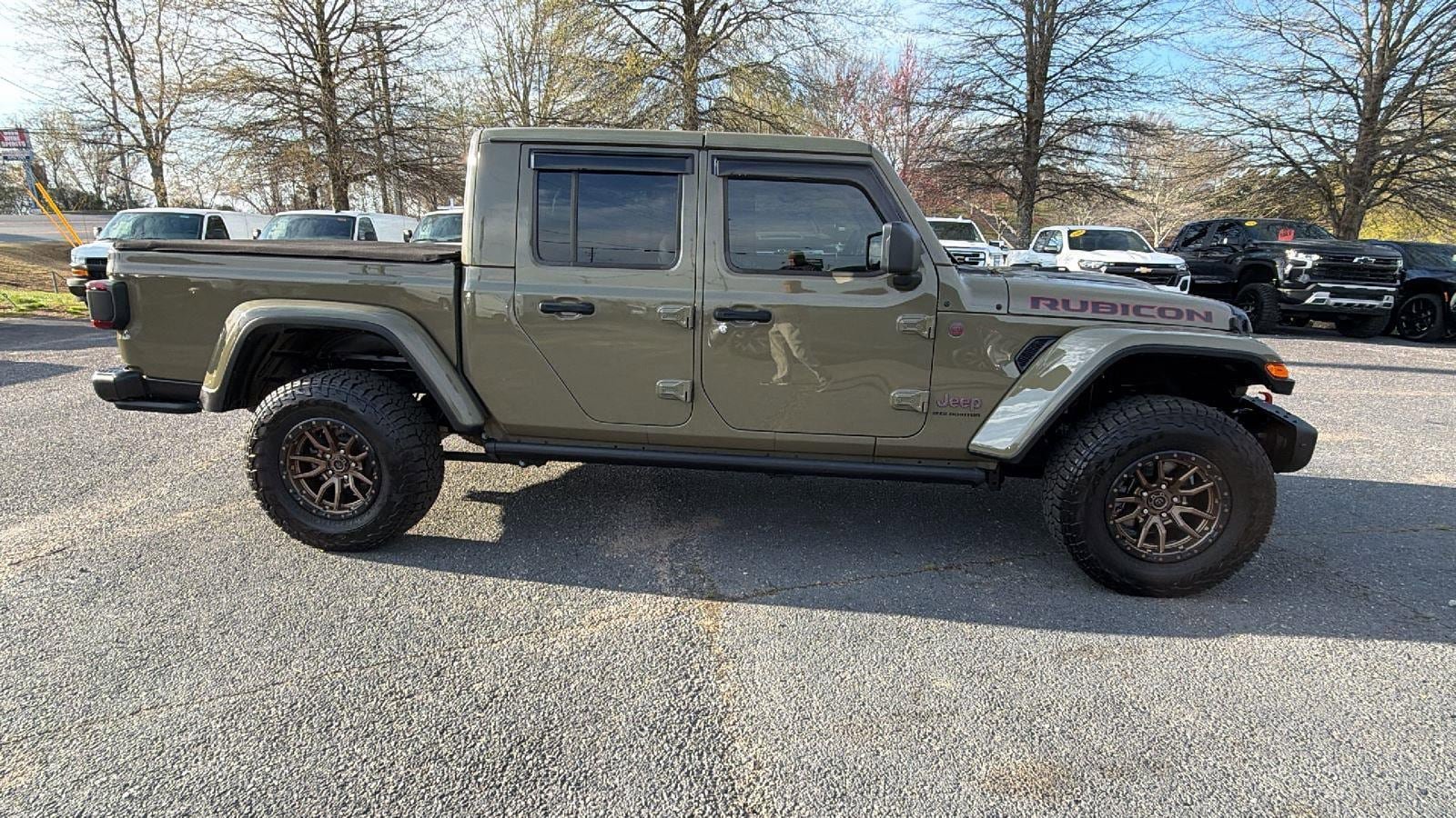 Used 2025 Jeep Gladiator Rubicon AWD/4WD image 4