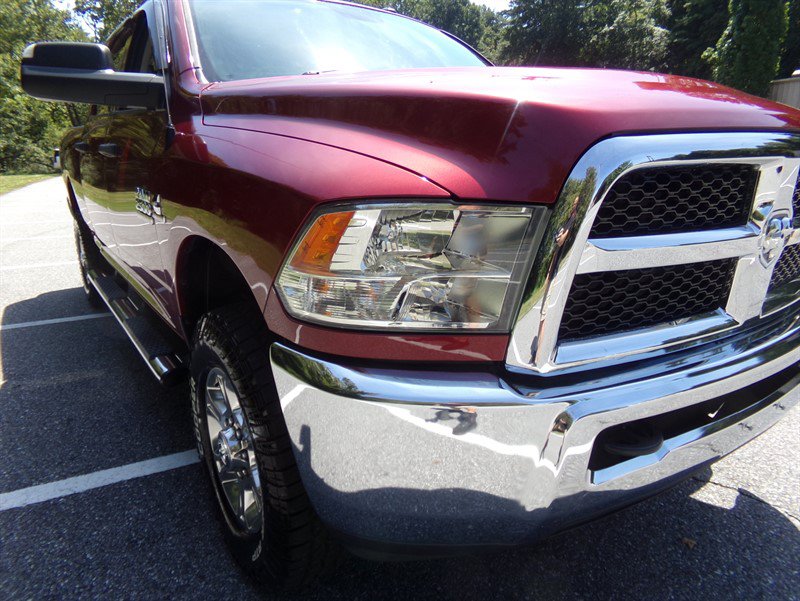 Used 2015 RAM 2500 Tradesman w/ Chrome Appearance Group AWD/4WD image 4