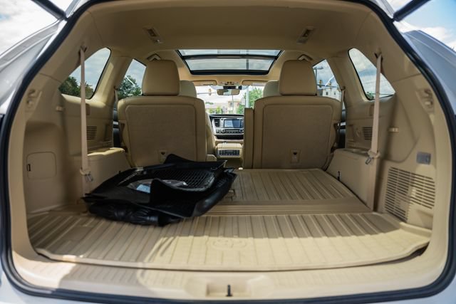 Used 2019 Toyota Highlander Limited Platinum AWD/4WD image 9