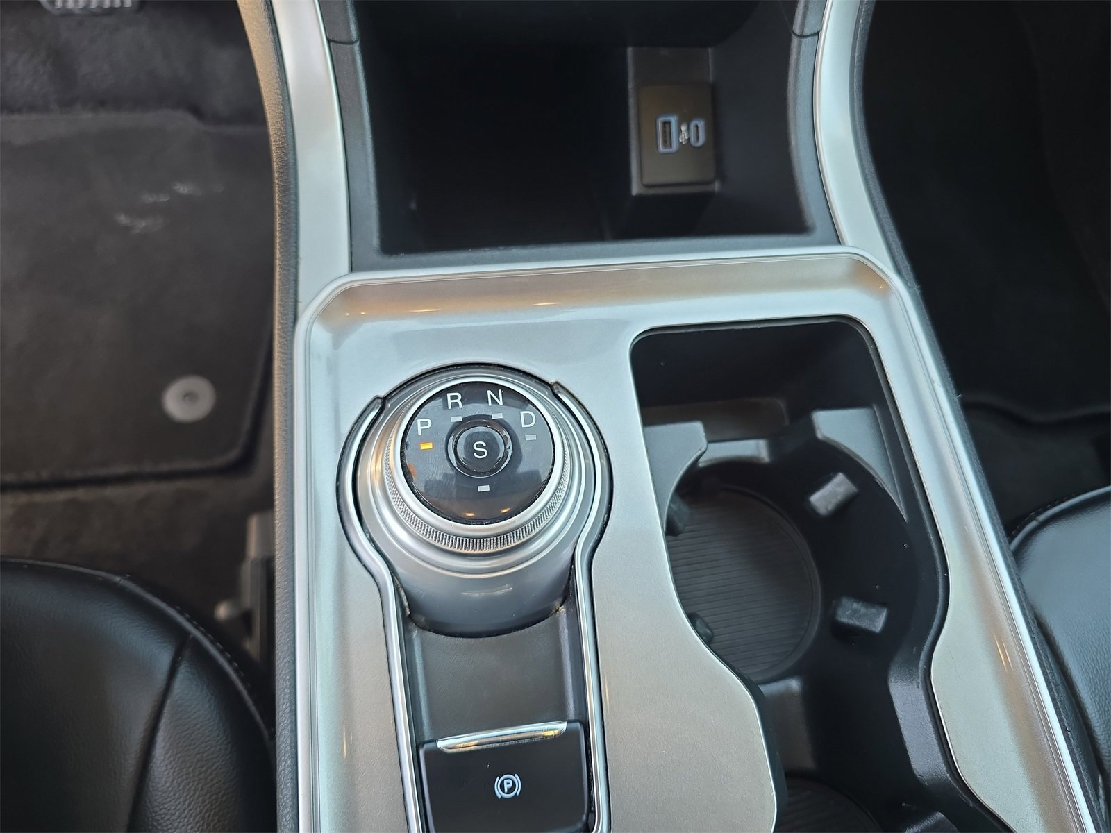 Certified 2024 Ford Edge SEL image 19