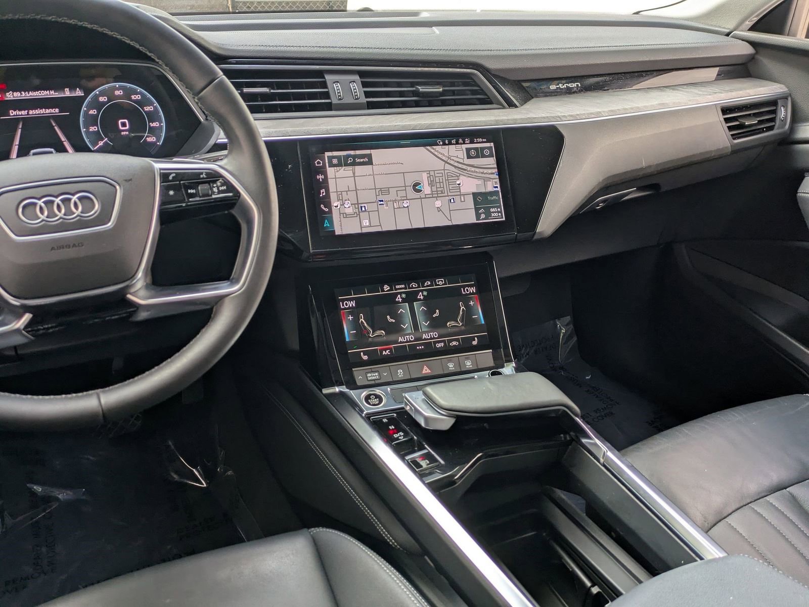 Used 2022 Audi e-tron Premium image 9