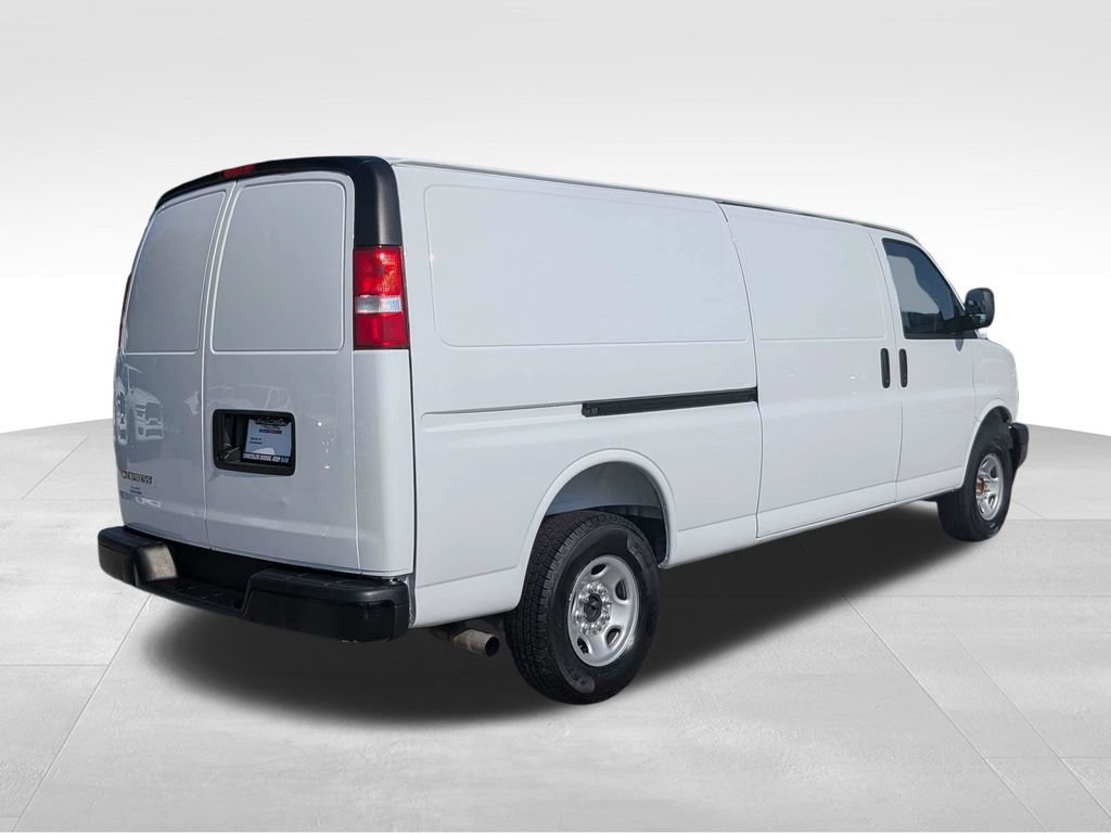 Used 2025 Chevrolet Express 2500 Extended w/ Driver Convenience Package RWD image 4