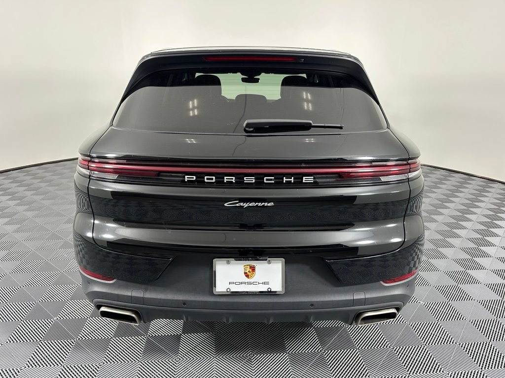Certified 2024 Porsche Cayenne AWD/4WD image 13